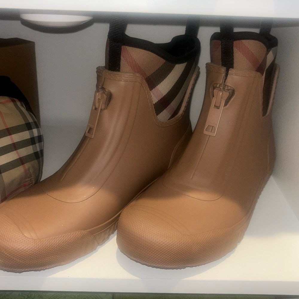 Authentic Burberry Rain boots